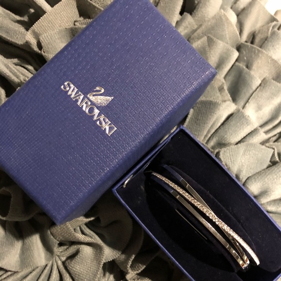 Swarovski Bangle - Picture 1 of 3